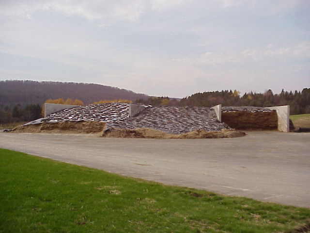 Feed Bunkers (November 2001)
